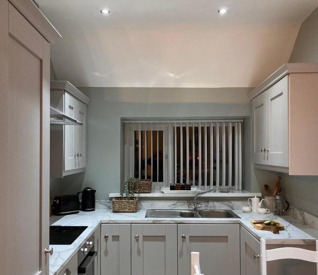 Tonn Ruray Sea View Luxury 2 Bed Apartment Dundrum Exterior foto